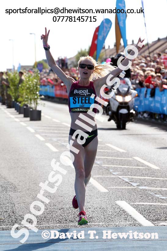 Gemma Steel 2nd in the womens 2014 BUPA Great North Run. Photo: David T. Hewitson/Sports for All Pics